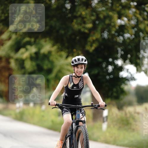 30.08.2026 - Elbe Triathlon Hamburg Michael Burmester http://msf.ph/oto/10061282 30.08.2026 12:51:54 Radfahren 1801 meine-sportfotos.de