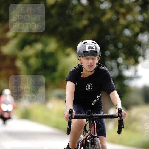 30.08.2026 - Elbe Triathlon Hamburg Michael Burmester http://msf.ph/oto/10061297 30.08.2026 12:52:36 Radfahren 1802 meine-sportfotos.de