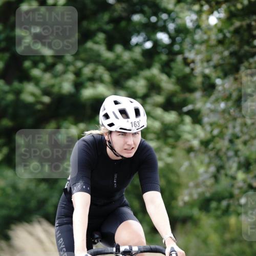 30.08.2026 - Elbe Triathlon Hamburg Michael Burmester http://msf.ph/oto/10061415 30.08.2026 14:14:24 Radfahren 163, 171 meine-sportfotos.de
