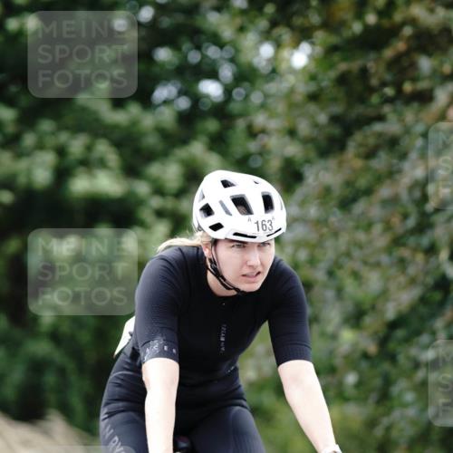 30.08.2026 - Elbe Triathlon Hamburg Michael Burmester http://msf.ph/oto/10061416 30.08.2026 14:14:24 Radfahren 163, 171 meine-sportfotos.de