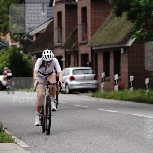 30.08.2026 - Elbe Triathlon Hamburg Michael Burmester http://msf.ph/oto/10061447 30.08.2026 14:14:49 Radfahren 131, 138, 175 meine-sportfotos.de
