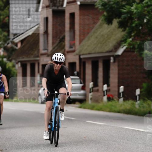 30.08.2026 - Elbe Triathlon Hamburg Michael Burmester http://msf.ph/oto/10061503 30.08.2026 14:16:07 Radfahren 132, 165, 172, 176, 179 meine-sportfotos.de