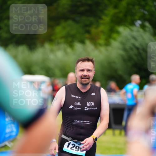 30.08.2026 - Elbe Triathlon Hamburg LAZAROV Photography http://msf.ph/oto/10061515 30.08.2026 11:45:03 Ziel 710, 1296 meine-sportfotos.de