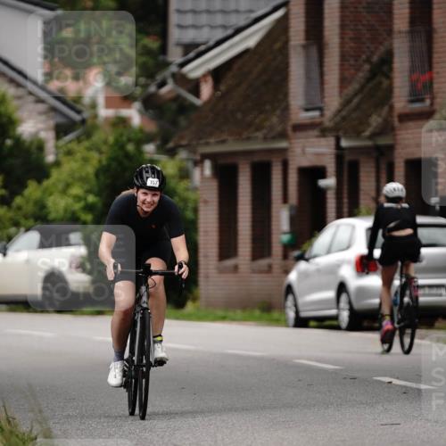 30.08.2026 - Elbe Triathlon Hamburg Michael Burmester http://msf.ph/oto/10061532 30.08.2026 14:16:54 Radfahren 157 meine-sportfotos.de