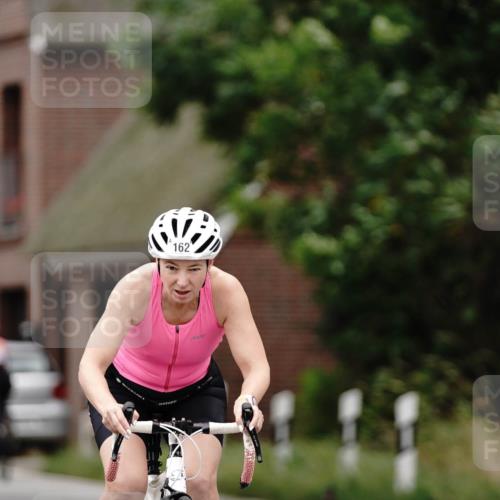 30.08.2026 - Elbe Triathlon Hamburg Michael Burmester http://msf.ph/oto/10061540 30.08.2026 14:17:02 Radfahren 162 meine-sportfotos.de