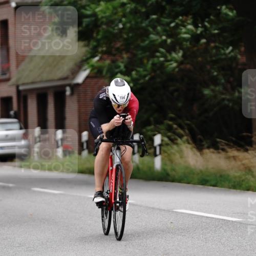 30.08.2026 - Elbe Triathlon Hamburg Michael Burmester http://msf.ph/oto/10061557 30.08.2026 14:17:26 Radfahren 153, 155 meine-sportfotos.de