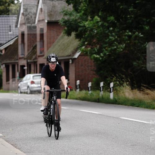 30.08.2026 - Elbe Triathlon Hamburg Michael Burmester http://msf.ph/oto/10061563 30.08.2026 14:17:38 Radfahren 129, 159, 177 meine-sportfotos.de