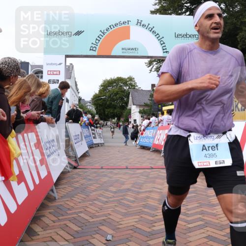 30.08.2026 - Blankeneser Heldenlauf Lena Gebhardt http://msf.ph/oto/10061580 30.08.2026 12:31:31 Ziel 2705, 4008, 4394, 4395, 4422 meine-sportfotos.de