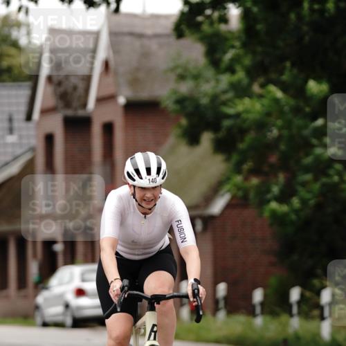 30.08.2026 - Elbe Triathlon Hamburg Michael Burmester http://msf.ph/oto/10061586 30.08.2026 14:18:08 Radfahren 140 meine-sportfotos.de