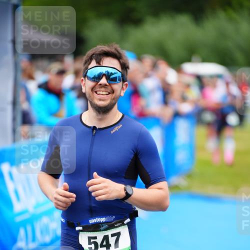 30.08.2026 - Elbe Triathlon Hamburg LAZAROV Photography http://msf.ph/oto/10061625 30.08.2026 11:45:24 Ziel 547, 868, 969 meine-sportfotos.de