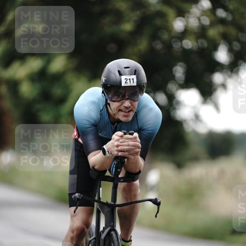 30.08.2026 - Elbe Triathlon Hamburg Michael Burmester http://msf.ph/oto/10061654 30.08.2026 08:48:22 Radfahren 211 meine-sportfotos.de