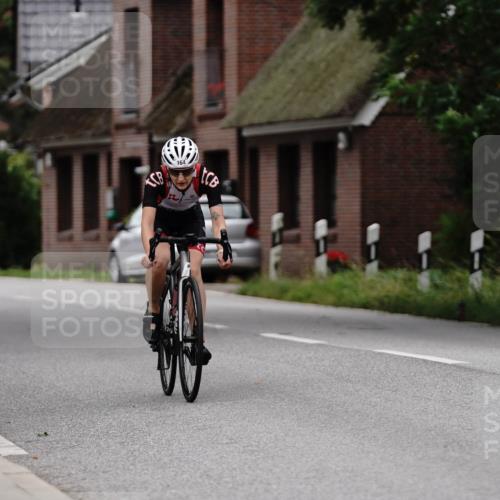 30.08.2026 - Elbe Triathlon Hamburg Michael Burmester http://msf.ph/oto/10061660 30.08.2026 14:18:46 Radfahren 164 meine-sportfotos.de