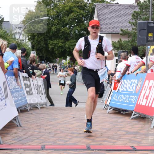30.08.2026 - Blankeneser Heldenlauf Lena Gebhardt http://msf.ph/oto/10061666 30.08.2026 12:31:43 Ziel 4170, 4203 meine-sportfotos.de