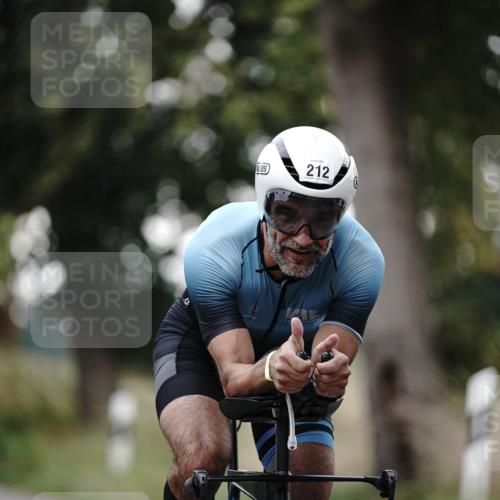 30.08.2026 - Elbe Triathlon Hamburg Michael Burmester http://msf.ph/oto/10061669 30.08.2026 08:48:32 Radfahren 212 meine-sportfotos.de