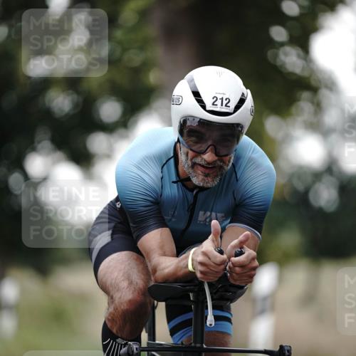 30.08.2026 - Elbe Triathlon Hamburg Michael Burmester http://msf.ph/oto/10061672 30.08.2026 08:48:32 Radfahren 212 meine-sportfotos.de