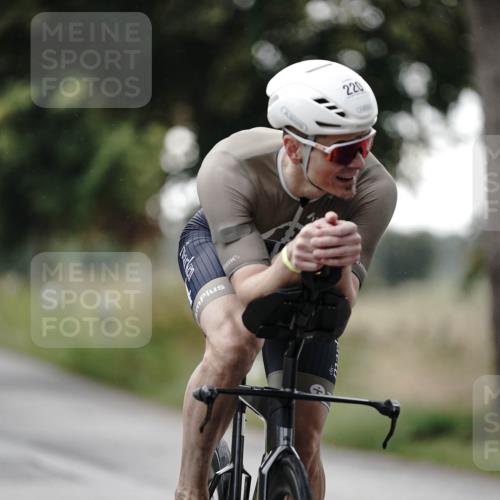 30.08.2026 - Elbe Triathlon Hamburg Michael Burmester http://msf.ph/oto/10061726 30.08.2026 08:50:12 Radfahren 205, 220 meine-sportfotos.de