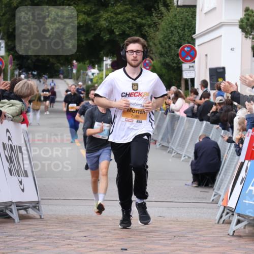 30.08.2026 - Blankeneser Heldenlauf Lena Gebhardt http://msf.ph/oto/10061739 30.08.2026 12:32:04 Ziel 2388 meine-sportfotos.de