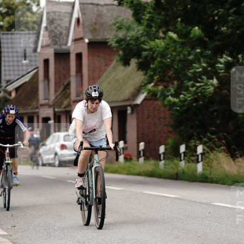 30.08.2026 - Elbe Triathlon Hamburg Michael Burmester http://msf.ph/oto/10061758 30.08.2026 14:19:51 Radfahren 136, 143, 167 meine-sportfotos.de