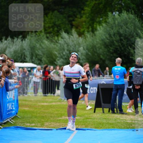 30.08.2026 - Elbe Triathlon Hamburg LAZAROV Photography http://msf.ph/oto/10061773 30.08.2026 11:46:10 Ziel 873 meine-sportfotos.de