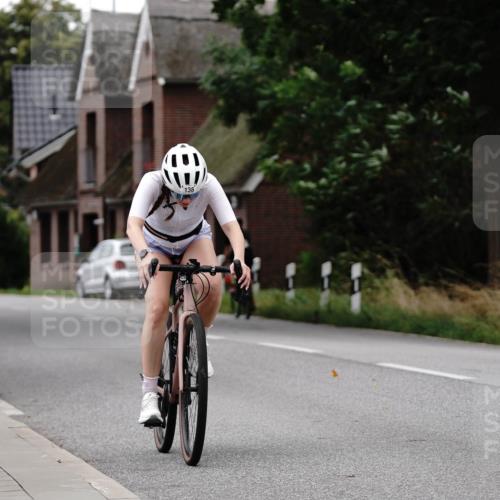 30.08.2026 - Elbe Triathlon Hamburg Michael Burmester http://msf.ph/oto/10061804 30.08.2026 14:20:29 Radfahren 138 meine-sportfotos.de