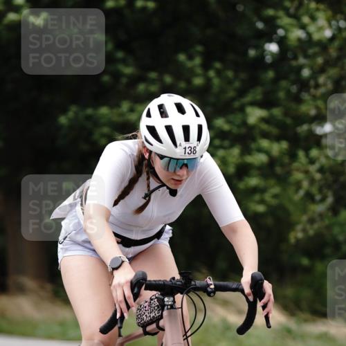 30.08.2026 - Elbe Triathlon Hamburg Michael Burmester http://msf.ph/oto/10061810 30.08.2026 14:20:30 Radfahren 138 meine-sportfotos.de