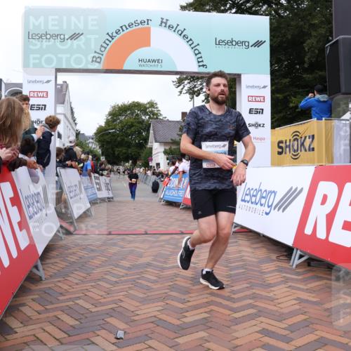 30.08.2026 - Blankeneser Heldenlauf Lena Gebhardt http://msf.ph/oto/10061838 30.08.2026 12:32:12 Ziel 2388, 4303, 4312 meine-sportfotos.de