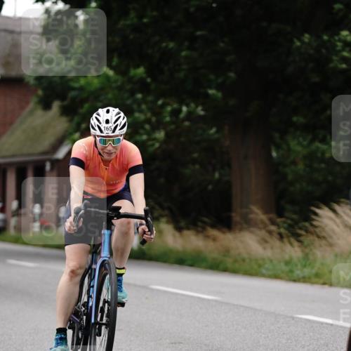 30.08.2026 - Elbe Triathlon Hamburg Michael Burmester http://msf.ph/oto/10061847 30.08.2026 14:20:57 Radfahren 132, 146, 147, 165, 172 meine-sportfotos.de