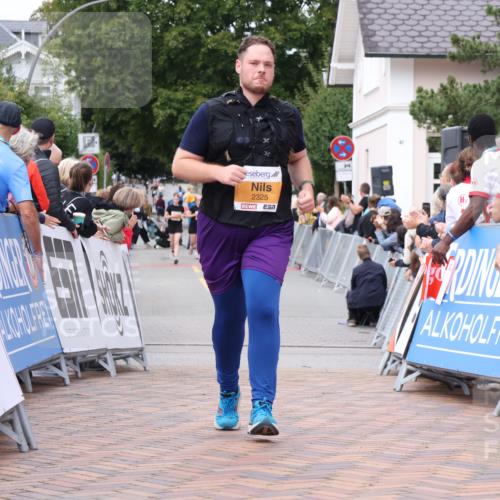 30.08.2026 - Blankeneser Heldenlauf Lena Gebhardt http://msf.ph/oto/10061851 30.08.2026 12:32:16 Ziel 2325, 4303, 4312 meine-sportfotos.de