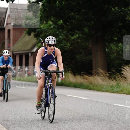 30.08.2026 - Elbe Triathlon Hamburg Michael Burmester http://msf.ph/oto/10061870 30.08.2026 14:21:04 Radfahren 132, 146, 161, 172, 176 meine-sportfotos.de
