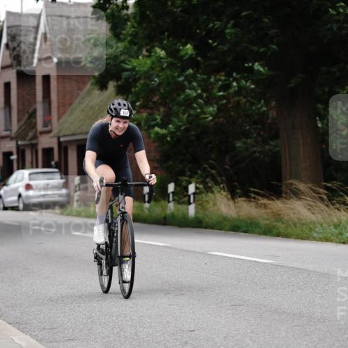 30.08.2026 - Elbe Triathlon Hamburg Michael Burmester http://msf.ph/oto/10061928 30.08.2026 14:21:55 Radfahren 157, 173 meine-sportfotos.de