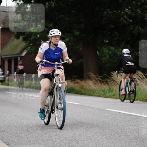 30.08.2026 - Elbe Triathlon Hamburg Michael Burmester http://msf.ph/oto/10061956 30.08.2026 14:22:25 Radfahren 133, 142, 153 meine-sportfotos.de