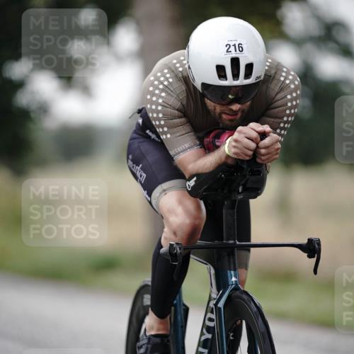 30.08.2026 - Elbe Triathlon Hamburg Michael Burmester http://msf.ph/oto/10062011 30.08.2026 08:55:13 Radfahren 216 meine-sportfotos.de
