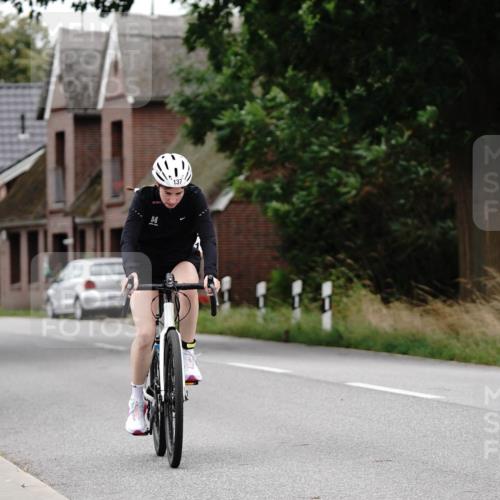 30.08.2026 - Elbe Triathlon Hamburg Michael Burmester http://msf.ph/oto/10062016 30.08.2026 14:23:54 Radfahren 137, 178 meine-sportfotos.de