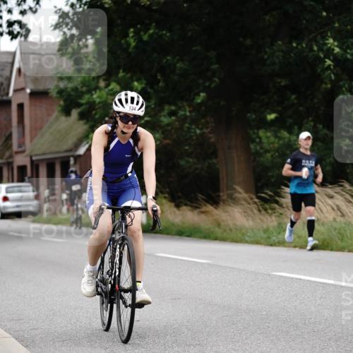 30.08.2026 - Elbe Triathlon Hamburg Michael Burmester http://msf.ph/oto/10062030 30.08.2026 14:24:08 Radfahren 134, 145 meine-sportfotos.de