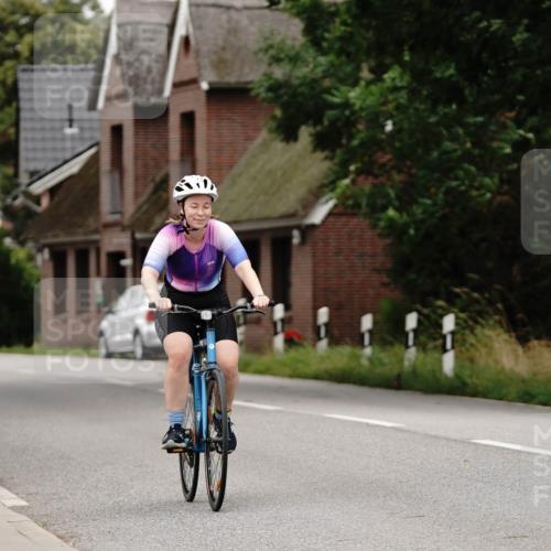 30.08.2026 - Elbe Triathlon Hamburg Michael Burmester http://msf.ph/oto/10062039 30.08.2026 14:24:46 Radfahren 130 meine-sportfotos.de