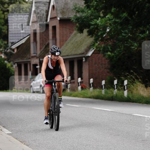 30.08.2026 - Elbe Triathlon Hamburg Michael Burmester http://msf.ph/oto/10062048 30.08.2026 14:25:09 Radfahren 169 meine-sportfotos.de