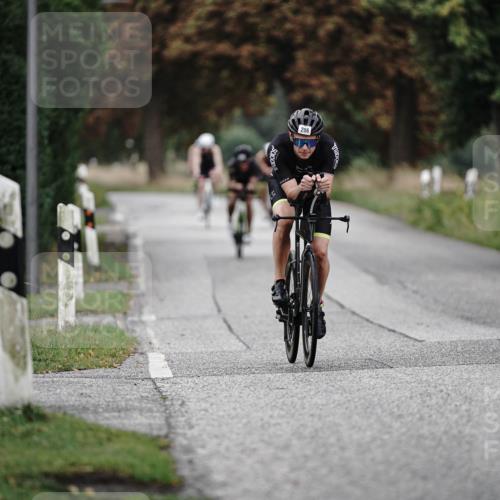 30.08.2026 - Elbe Triathlon Hamburg Michael Burmester http://msf.ph/oto/10062060 30.08.2026 08:55:56 Radfahren 193, 204, 286, 328, 411 meine-sportfotos.de