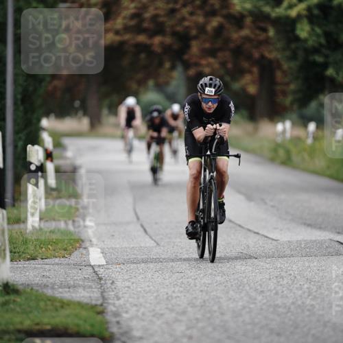 30.08.2026 - Elbe Triathlon Hamburg Michael Burmester http://msf.ph/oto/10062061 30.08.2026 08:55:56 Radfahren 193, 204, 286, 328, 411 meine-sportfotos.de