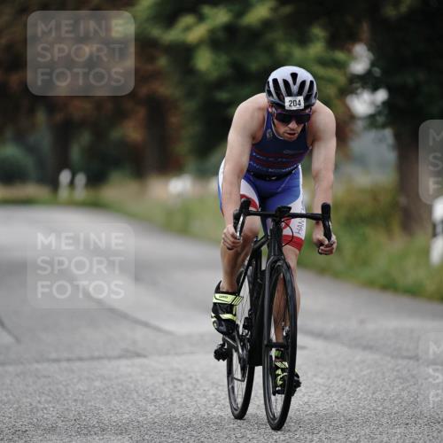 30.08.2026 - Elbe Triathlon Hamburg Michael Burmester http://msf.ph/oto/10062100 30.08.2026 08:56:03 Radfahren 193, 204, 328, 411 meine-sportfotos.de