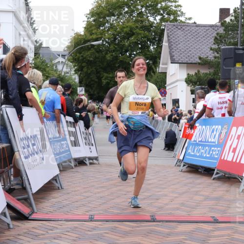 30.08.2026 - Blankeneser Heldenlauf Lena Gebhardt http://msf.ph/oto/10062130 30.08.2026 12:33:11 Ziel 2110, 2584, 4131, 4483 meine-sportfotos.de