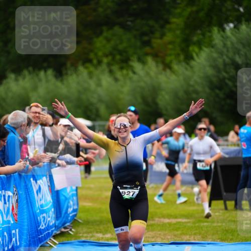 30.08.2026 - Elbe Triathlon Hamburg LAZAROV Photography http://msf.ph/oto/10062157 30.08.2026 11:47:59 Ziel 914, 927, 1163, 1421 meine-sportfotos.de