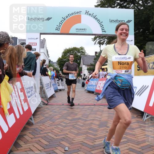 30.08.2026 - Blankeneser Heldenlauf Lena Gebhardt http://msf.ph/oto/10062159 30.08.2026 12:33:12 Ziel 2110, 4131, 4483 meine-sportfotos.de