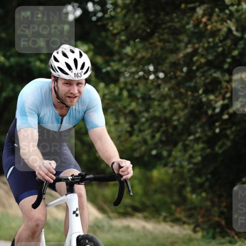 30.08.2026 - Elbe Triathlon Hamburg Michael Burmester http://msf.ph/oto/10062186 30.08.2026 14:44:23 Radfahren 163 meine-sportfotos.de