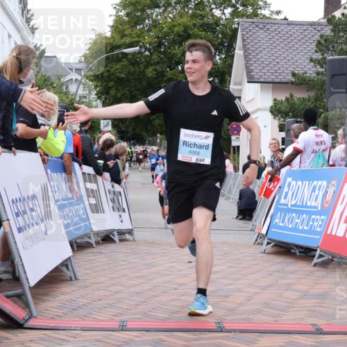 30.08.2026 - Blankeneser Heldenlauf Lena Gebhardt http://msf.ph/oto/10062202 30.08.2026 12:33:18 Ziel 2110, 4068, 4483 meine-sportfotos.de