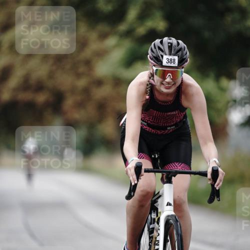 30.08.2026 - Elbe Triathlon Hamburg Michael Burmester http://msf.ph/oto/10062208 30.08.2026 08:57:03 Radfahren 182, 227, 255, 388 meine-sportfotos.de