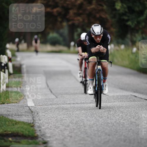 30.08.2026 - Elbe Triathlon Hamburg Michael Burmester http://msf.ph/oto/10062216 30.08.2026 08:57:08 Radfahren 182, 227 meine-sportfotos.de