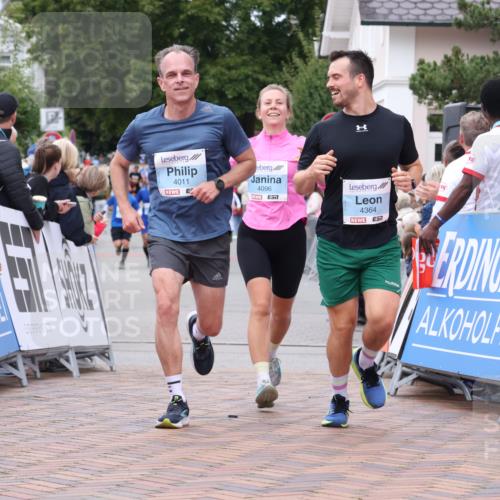 30.08.2026 - Blankeneser Heldenlauf Lena Gebhardt http://msf.ph/oto/10062235 30.08.2026 12:33:22 Ziel 4011, 4068, 4096, 4364 meine-sportfotos.de