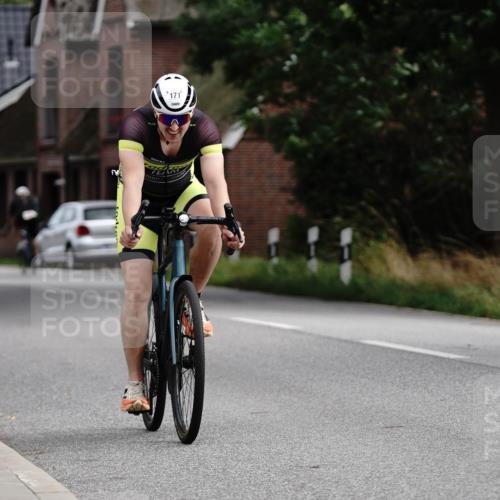 30.08.2026 - Elbe Triathlon Hamburg Michael Burmester http://msf.ph/oto/10062254 30.08.2026 14:46:20 Radfahren 171 meine-sportfotos.de