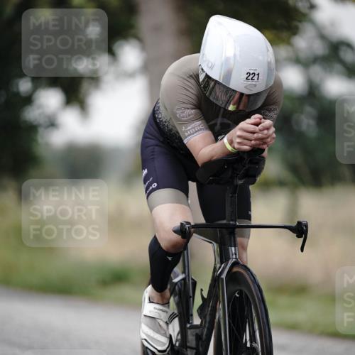 30.08.2026 - Elbe Triathlon Hamburg Michael Burmester http://msf.ph/oto/10062255 30.08.2026 08:57:20 Radfahren 221, 335, 382 meine-sportfotos.de