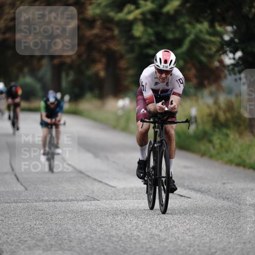 30.08.2026 - Elbe Triathlon Hamburg Michael Burmester http://msf.ph/oto/10062272 30.08.2026 08:57:34 Radfahren 310, 324, 351 meine-sportfotos.de